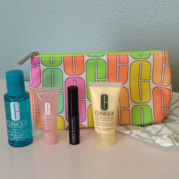 Clinique Other - Clinique Bonus Gift Makeup Bag W/ 5 Piece Set